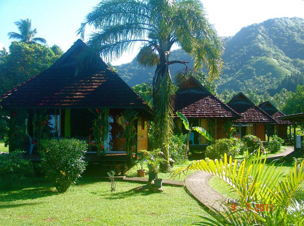 Tauhanihani Village Lodge La Vague Bleue Teahupoo Kültér fotó